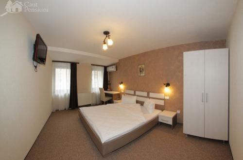 Pension Cleopatra Târgu-Mureş Exteriör bild