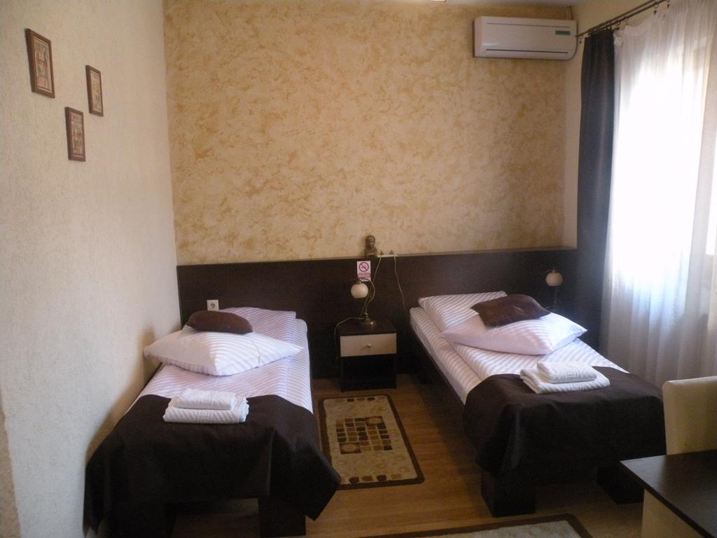 Pension Cleopatra Târgu-Mureş Rum bild
