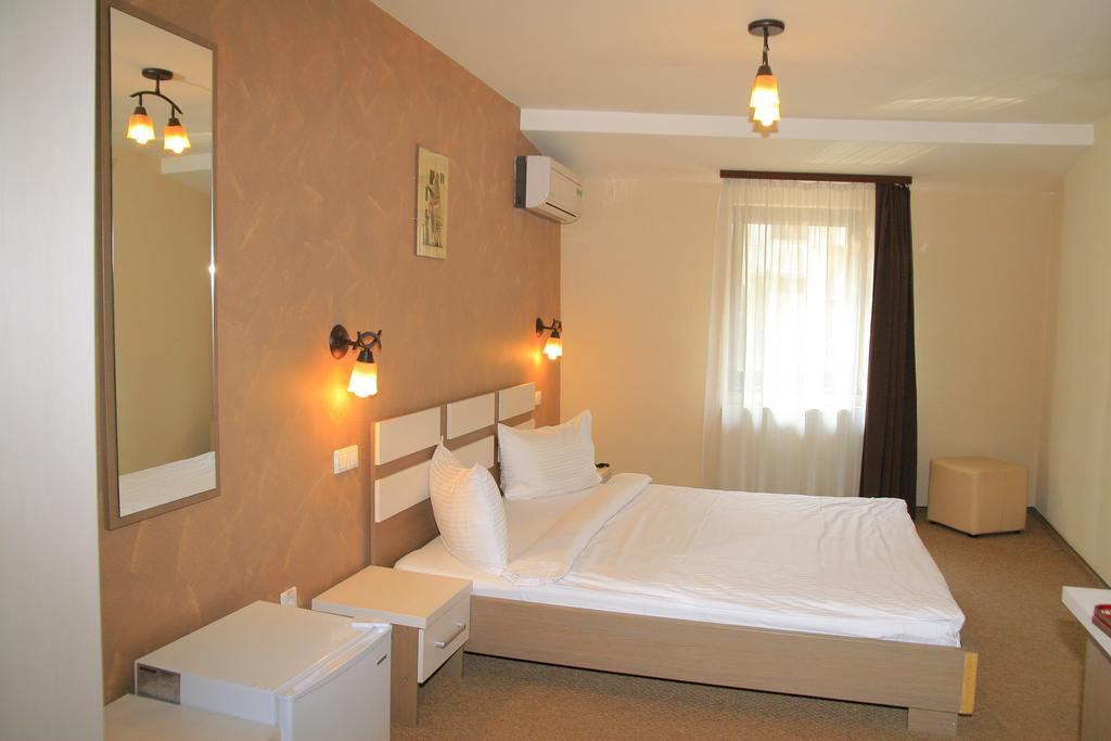 Pension Cleopatra Târgu-Mureş Rum bild