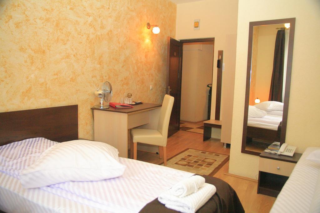 Pension Cleopatra Târgu-Mureş Rum bild