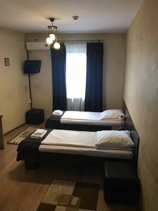 Pension Cleopatra Târgu-Mureş Exteriör bild